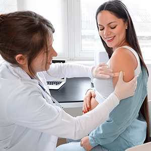 B12 Shots at NY Medical Weight Loss Near Me in Garden City, NY